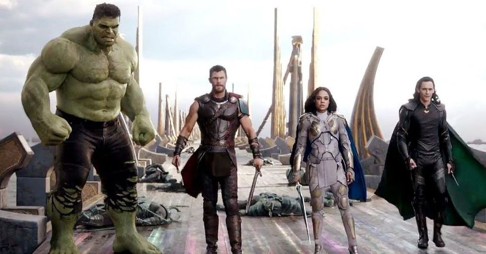 Small Thor: Ragnarok Details That Deserve A Large Round Of Applause