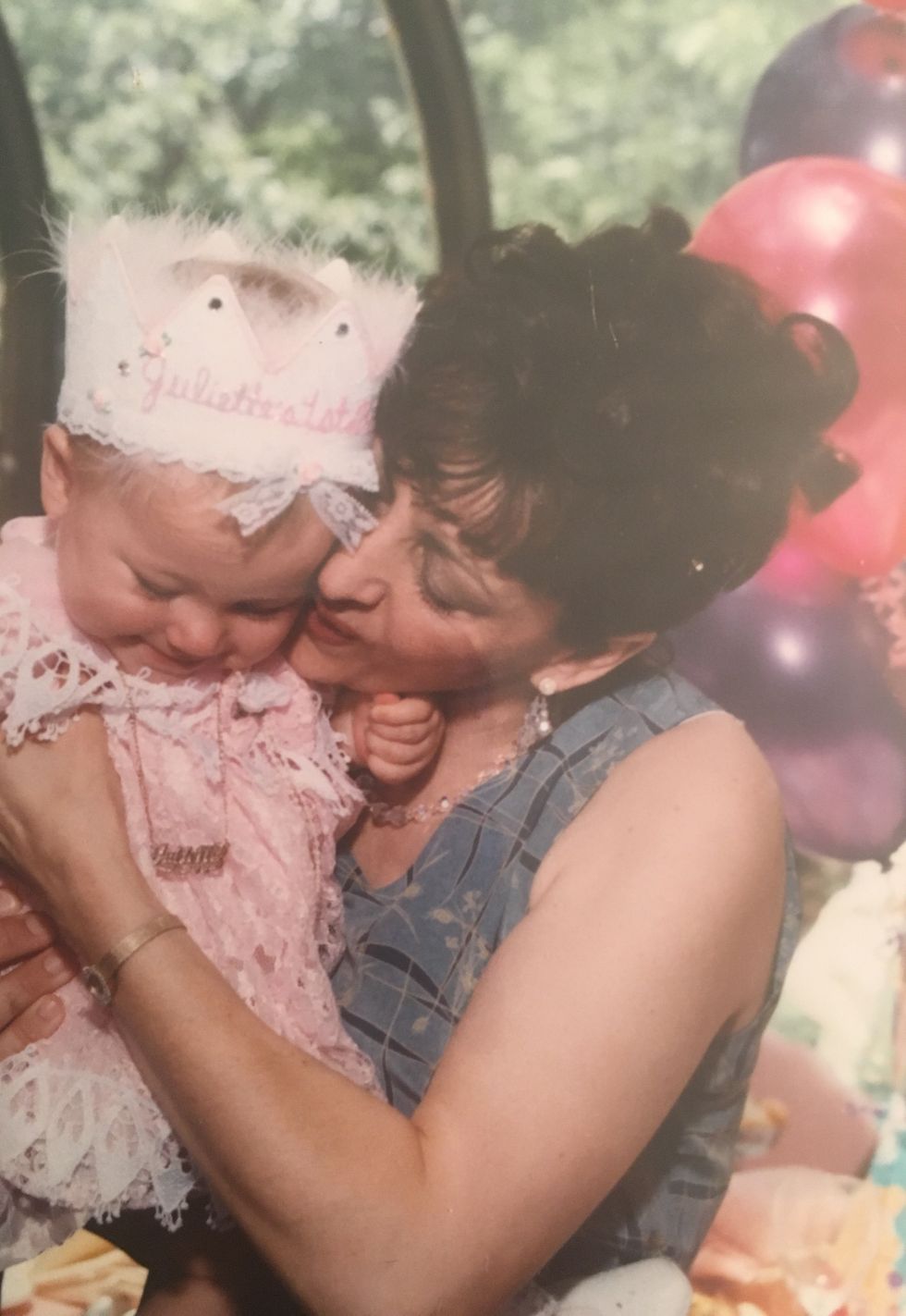 I Lost My Mom At 19-Years-Old, But Her Death Isn't What Defines Me, Her Legacy Is