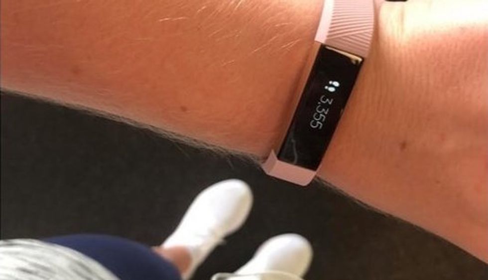 8 Thoughts You Have When Putting on a Fitbit For The First Time