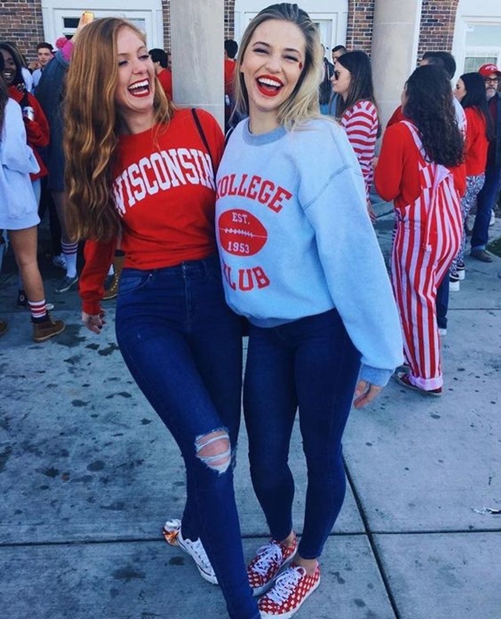 women's tailgate outfit inspiration