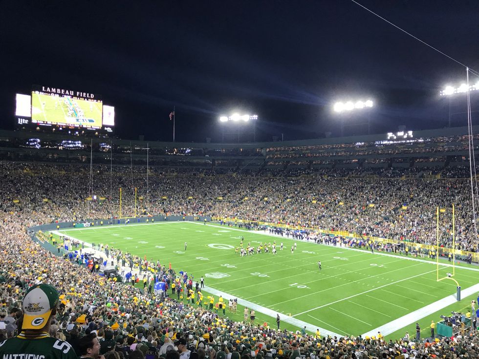 Lambeau Field great place for kids, but maybe not on game day