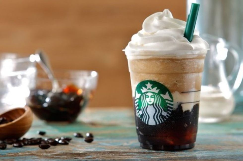 what to expect your first week of training as a starbucks barista