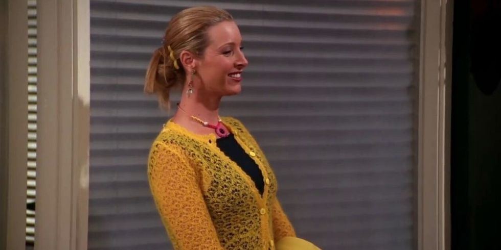 These Phoebe Buffay Outfits Prove She's A '90s Fashion Icon