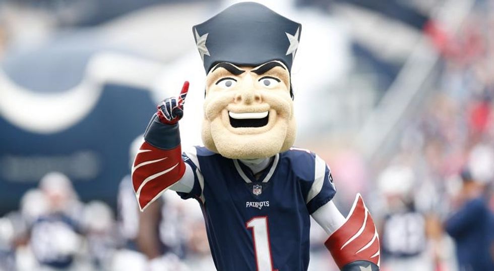 NFL Mascots - Pat the Patriot and Roary of the Detroit Lio…