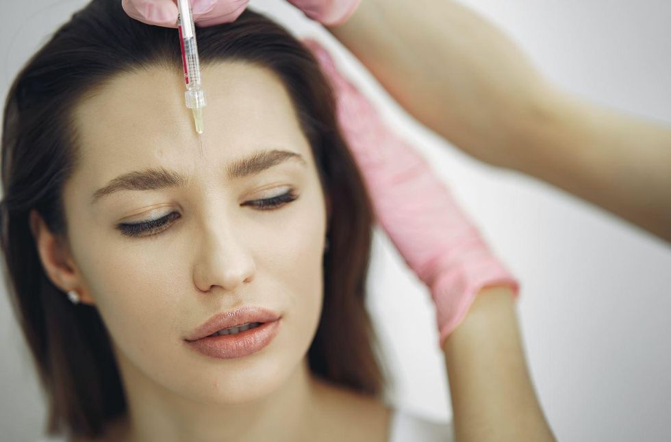 What's the Difference Between Botox and Fillers