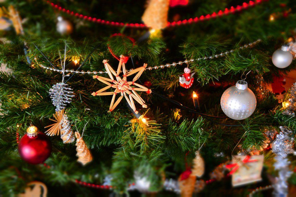 10 Things You Can Relate To If You're Obsessed With Christmas