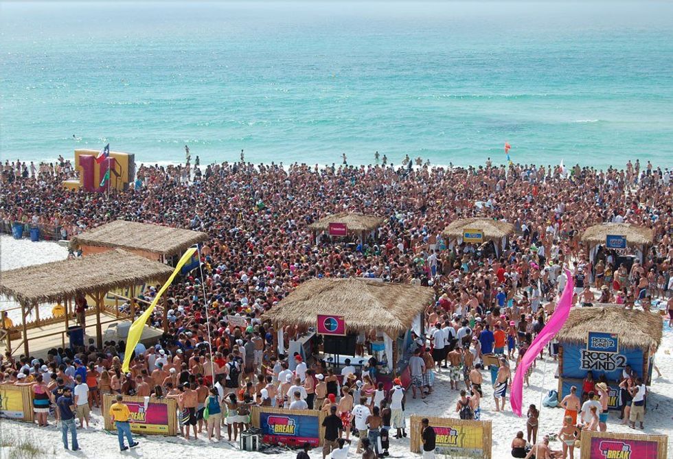 6 Ways You Can Stay Safe On Spring Break