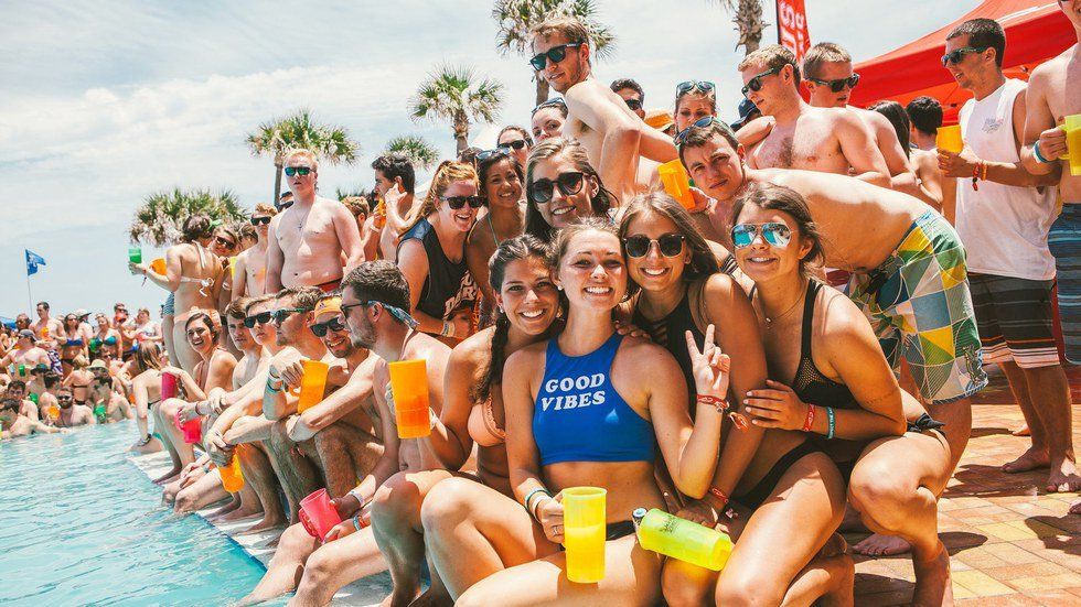 18 Thoughts College Students Have After Spring Break