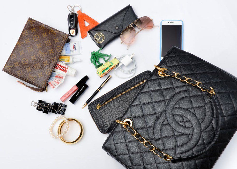 15 Essentials You Should Always Keep In Your Purse