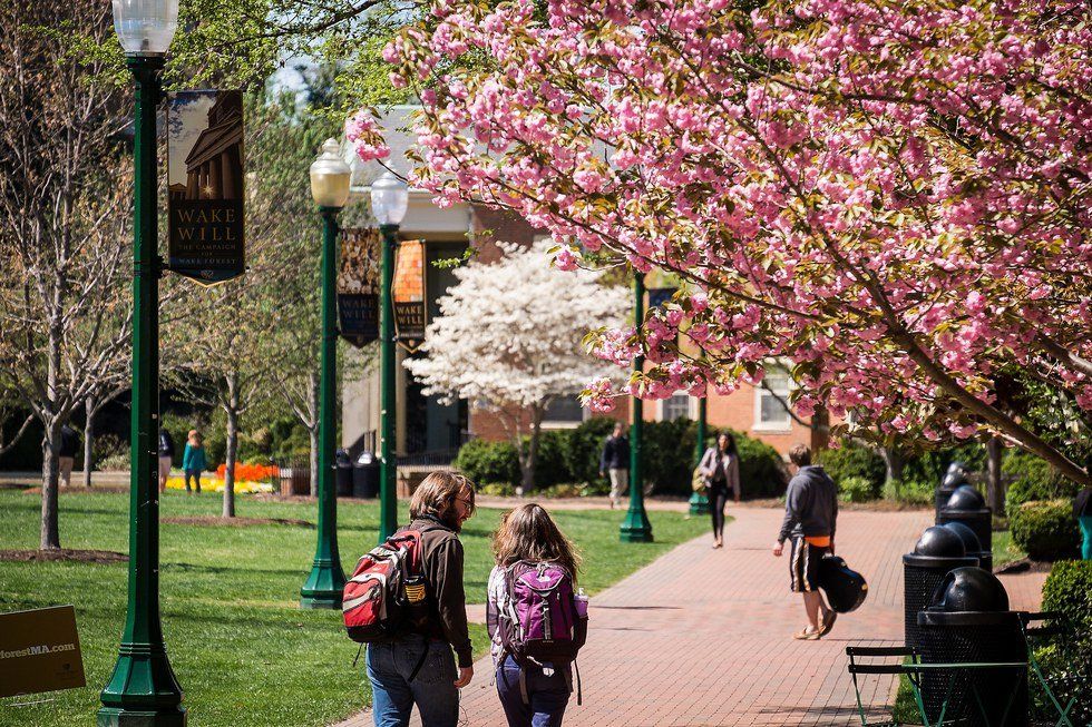 How To Enjoy The Spring Weather During Midterms