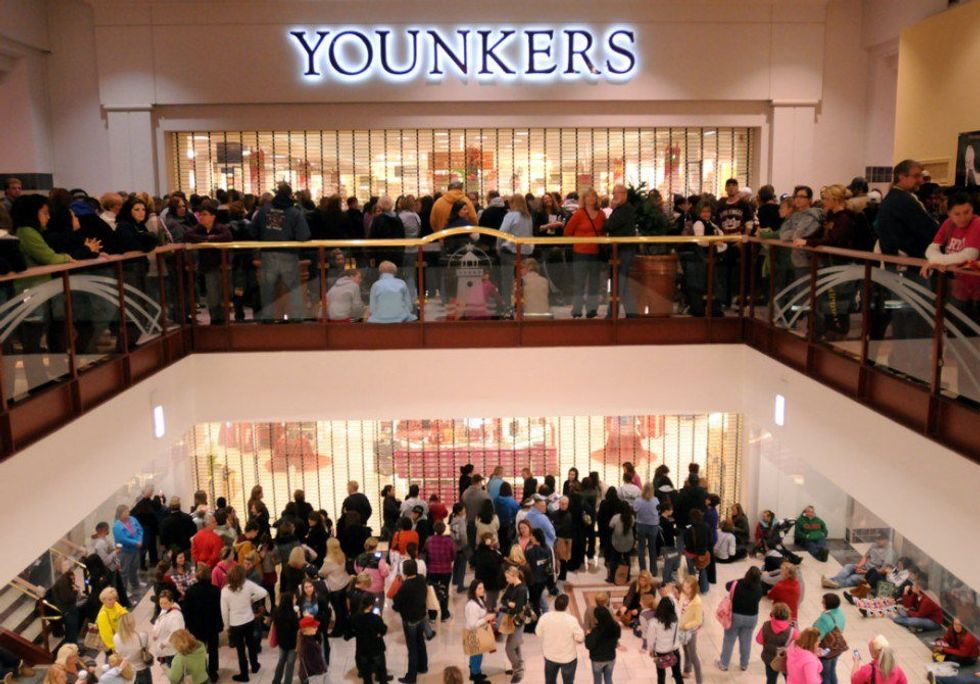 10 Tips to Survive Your Black Friday Extravaganza