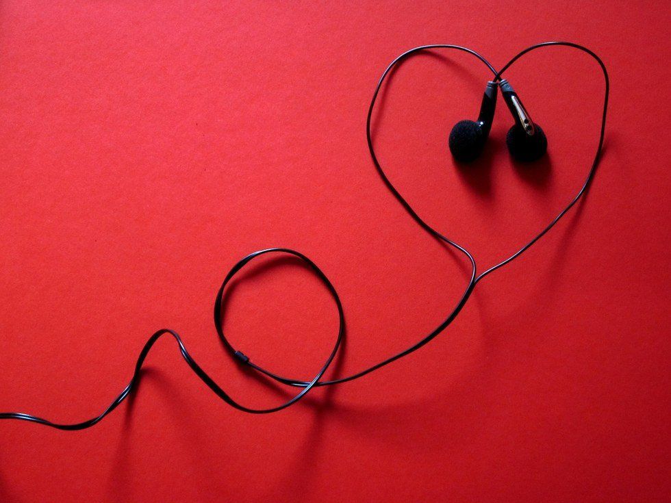 25 Lesser Known Love Songs For Your Valentine's Playlist