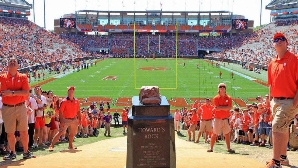 5 Outfits You'll See At A Clemson Football Game