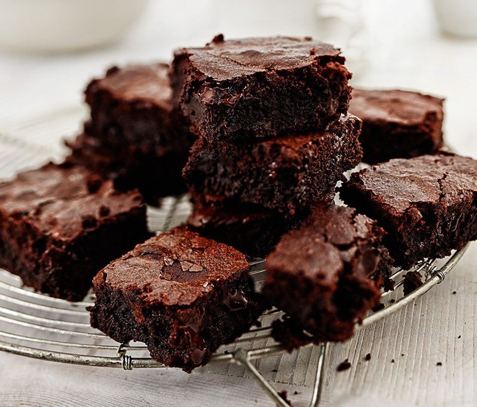 A Dummies How To: Bake Brownies