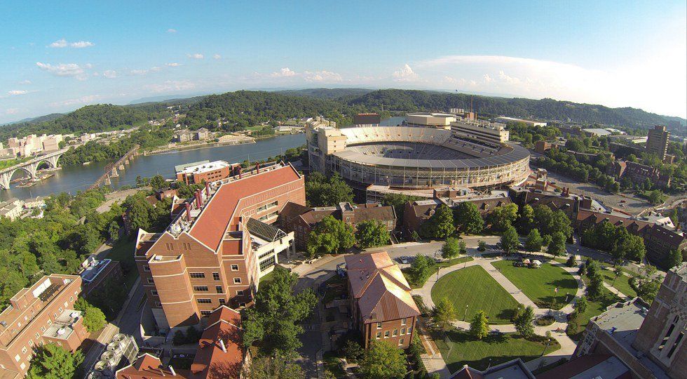 21 Thoughts All University Of Tennessee Students Had When The New Dining Hall Opened