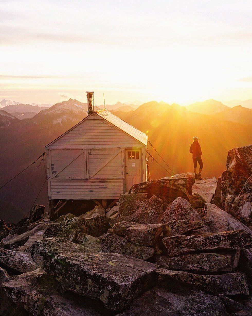 16 Instagram Accounts To Fuel Your Wanderlust