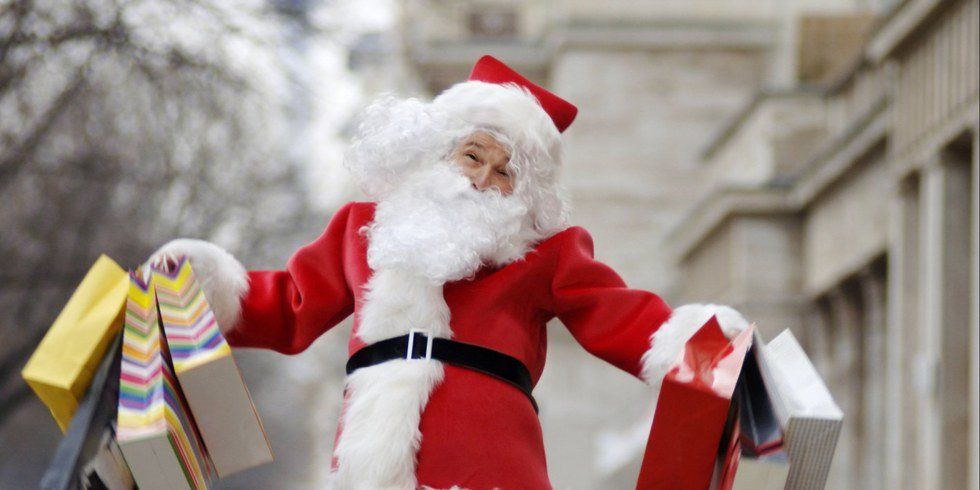 6 Things That Happen When You Work Retail During the Holidays