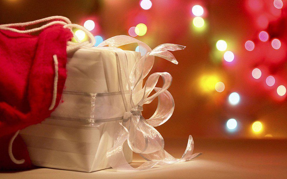 10 DIY Christmas Gifts From The Poor College Kid