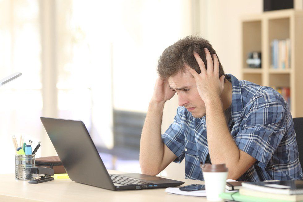 The 8 Stages Of Finals Week