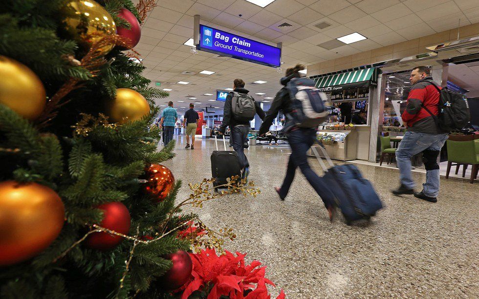 5 Holiday Travel Tips