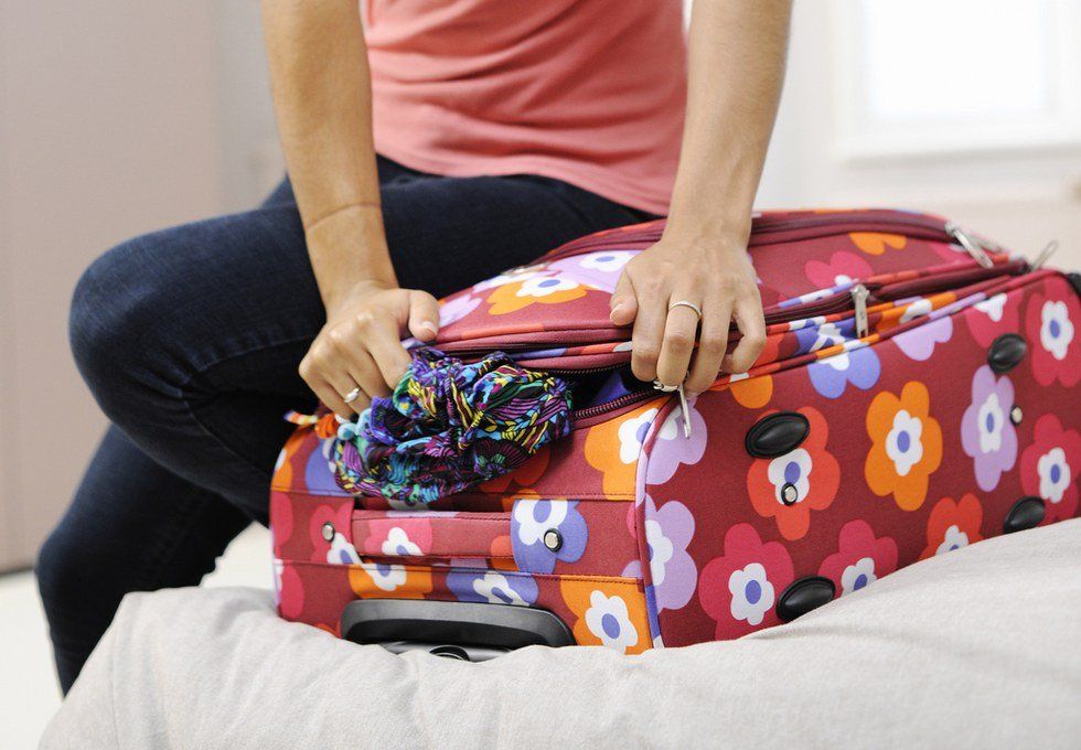 9 Stages Of Packing Up Your Dorm Room