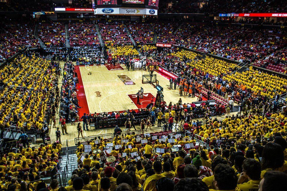 15 Things That Happen At All UMD Home Basketball Games