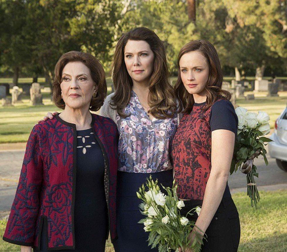 8 Reasons We STILL Need More Gilmore Girls