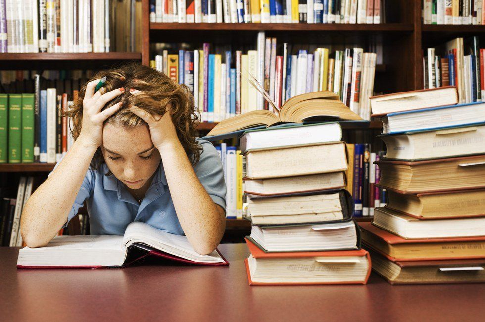 11 Thoughts That Every College Student Has During Finals Week