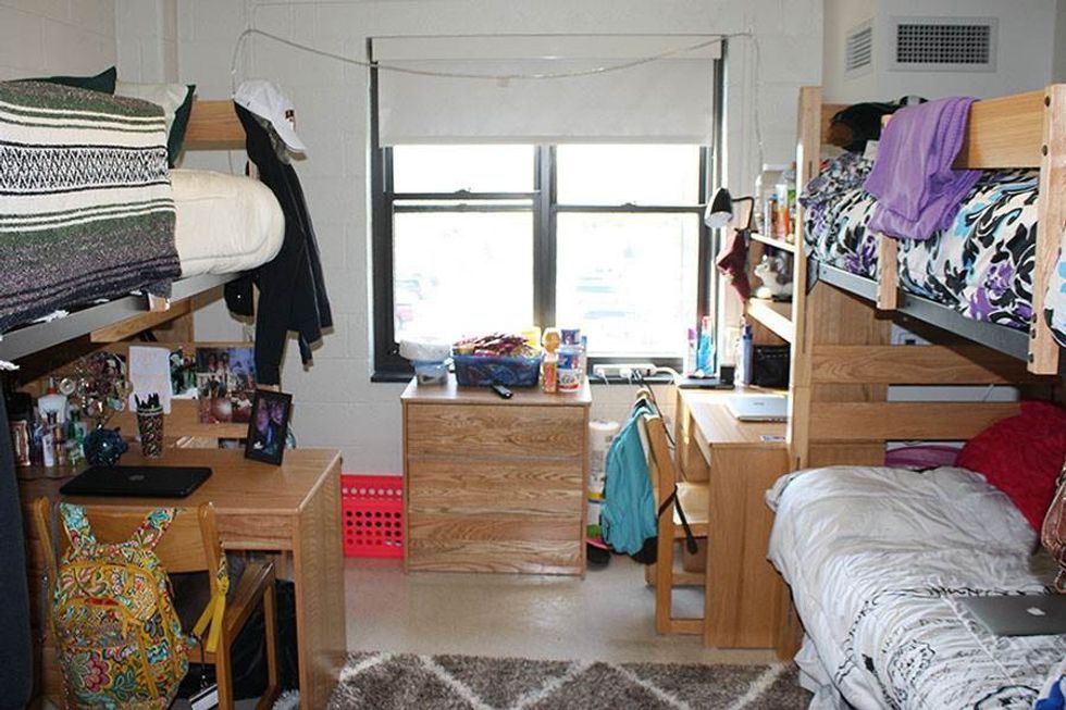 10 Things You Miss When You Dorm at College