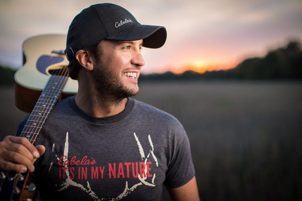 10 Luke Bryan Songs That We Can't Resist