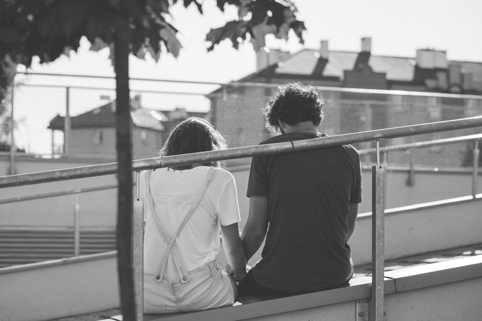 19 Thoughts Every Person In A Long Distance Relationship Has Had