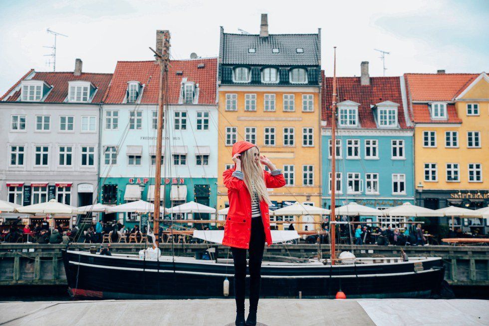 5 Instagram Accounts You Need To Follow