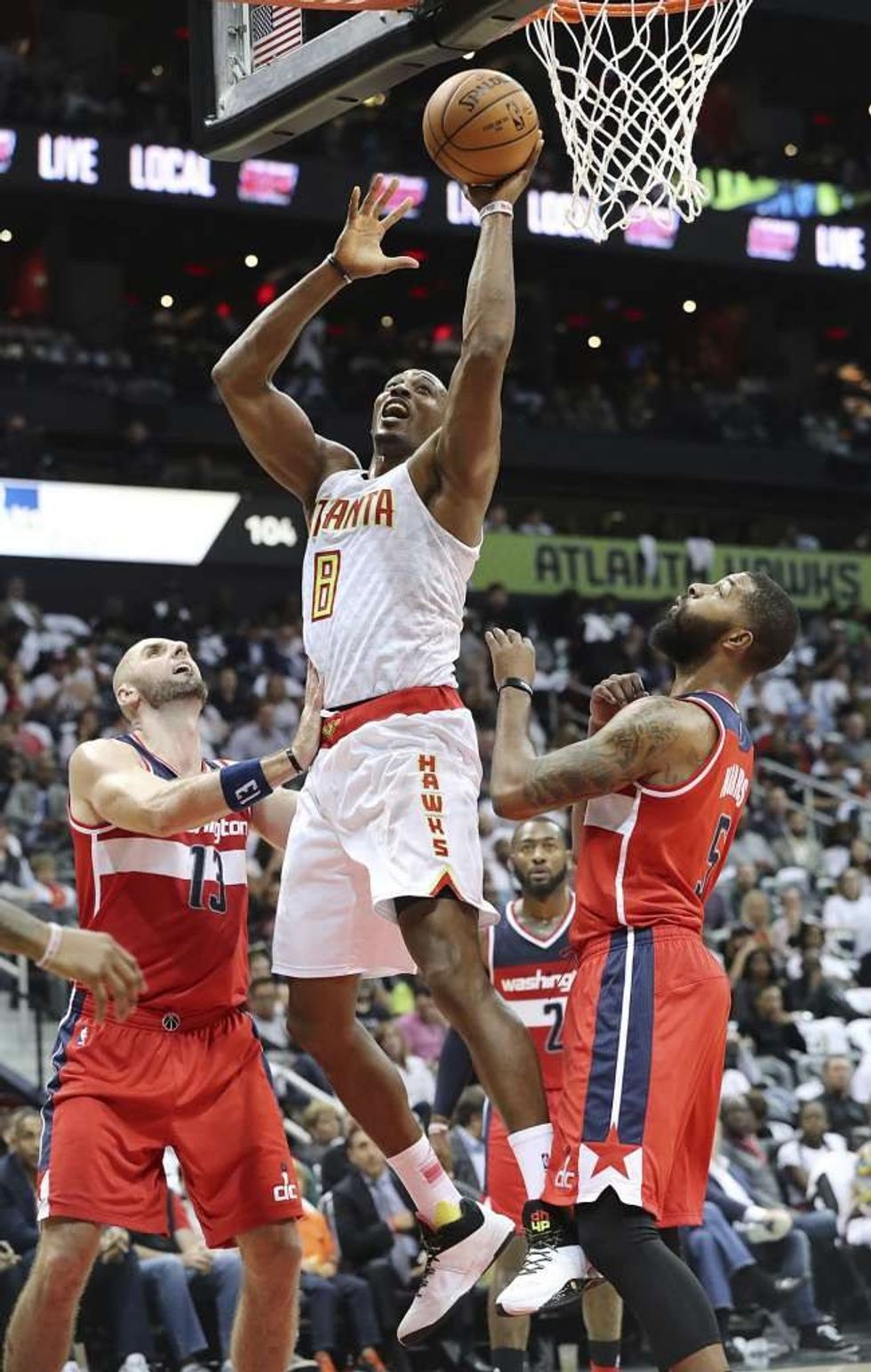 Dwight Howard Shines in Atlanta Debut