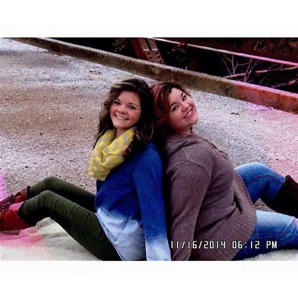 10 Gifs That Perfectly Describe Having A Sister Close In Age