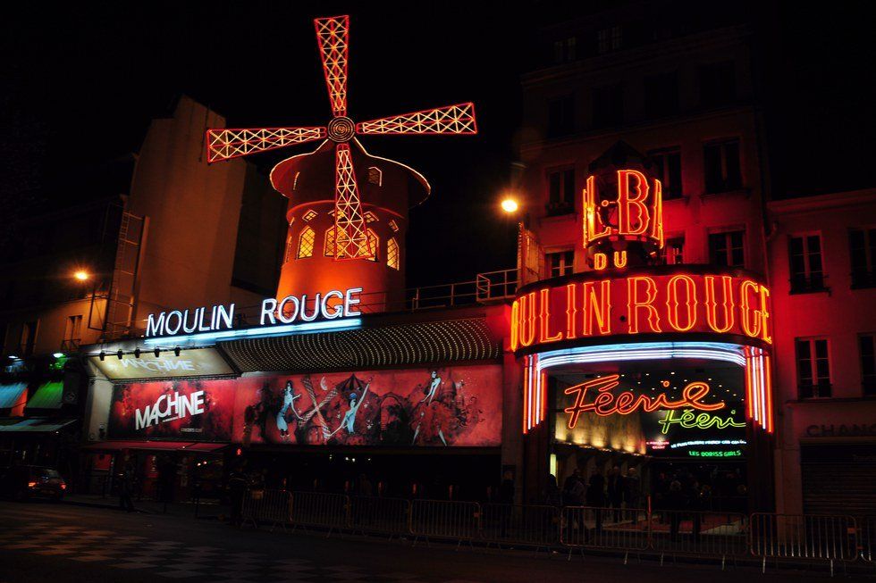 Ladies and Gentlemen: The Moulin Rouge!