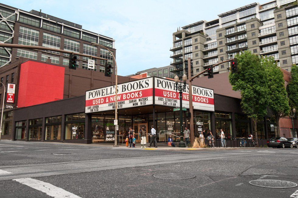 6 Reasons To Love Powell's