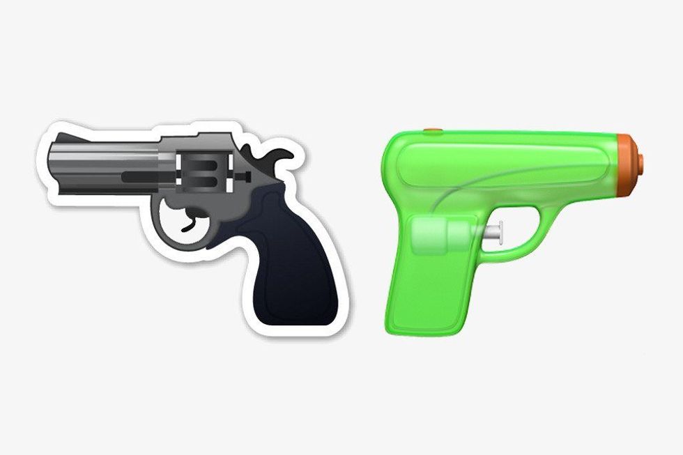 Fired Gun: Black Pistol to Green Squirt Gun Emoji