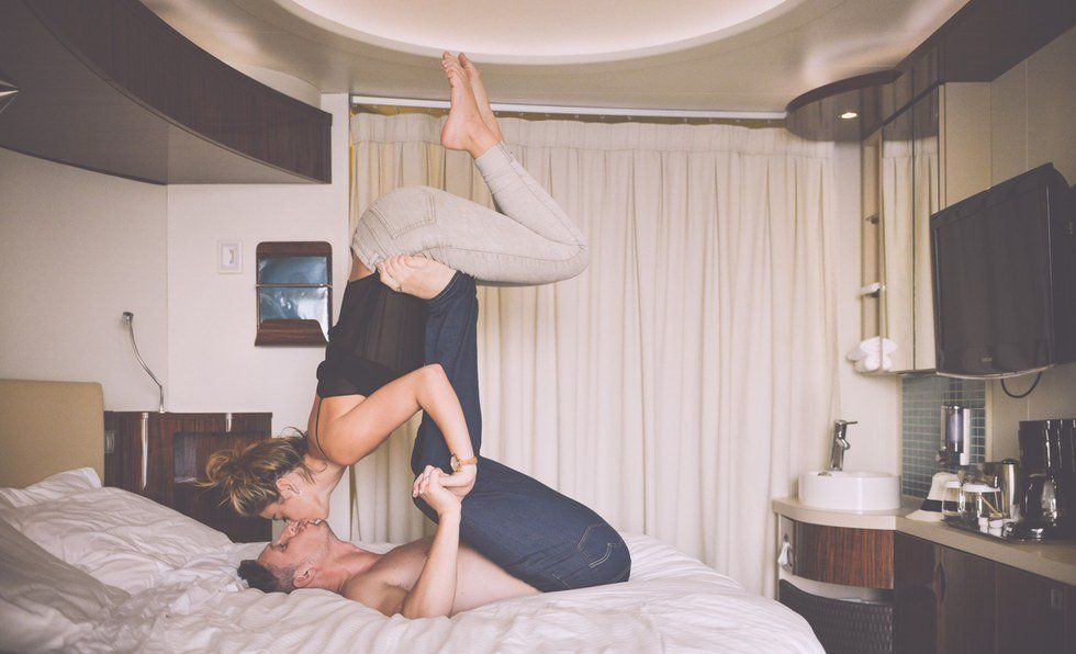 11 Realities of Having a Roommate with a Boyfriend