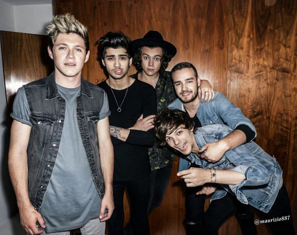 10  Signs You Were A One Direction Fan Growing Up