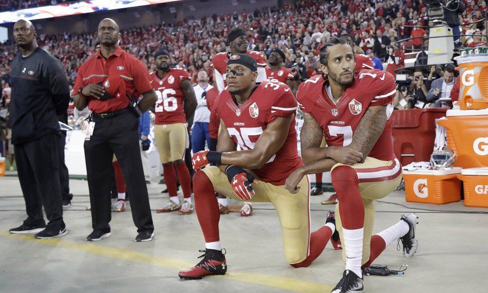 Pros and Cons of Kneeling During the National Anthem