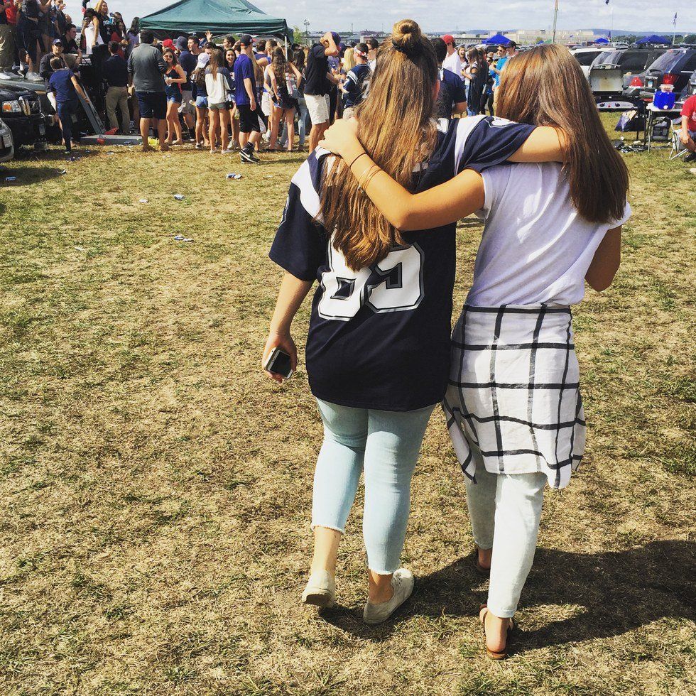 8 Thoughts Every UConn Student Has During Tailgate Season