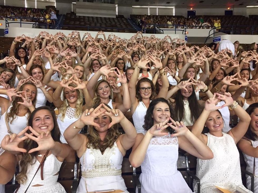 15 Signs You're An Alpha Chi Omega