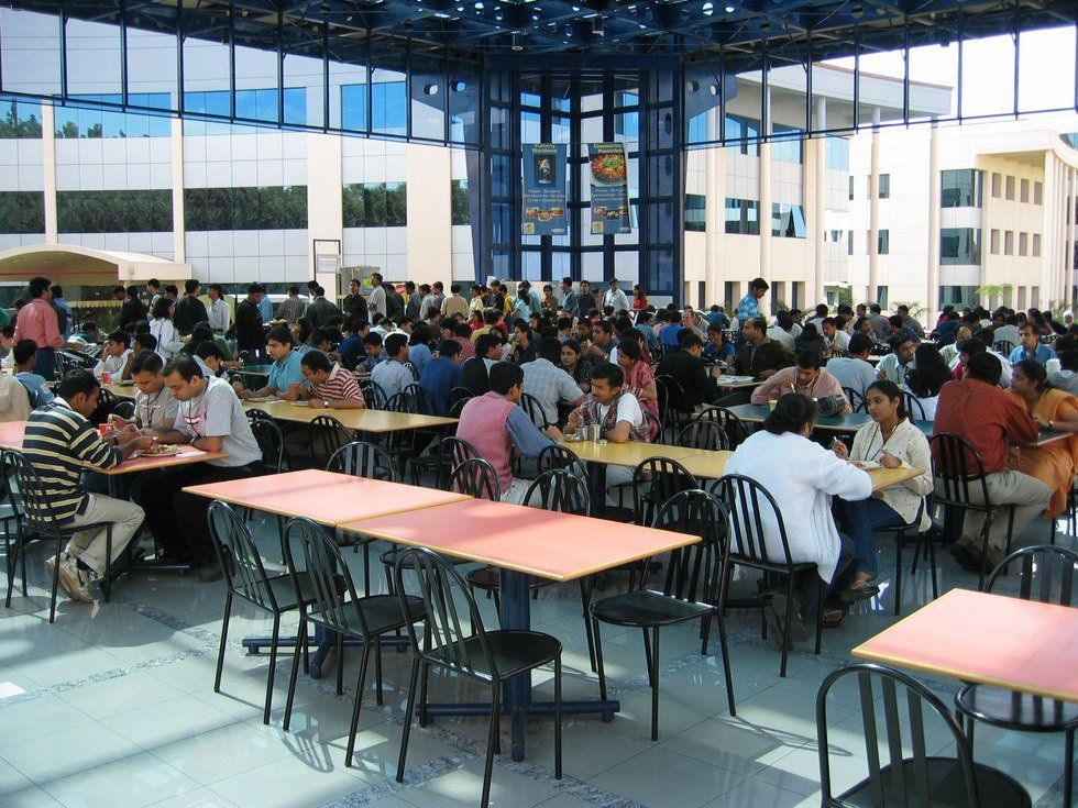 Going Gluten-Free in a College Cafeteria