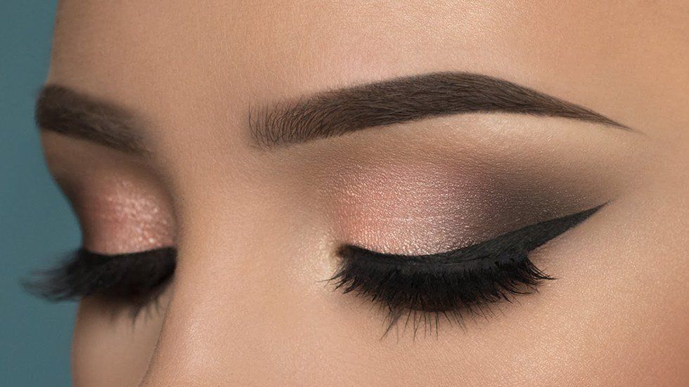 How To Achieve The Perfect Smokey Eye