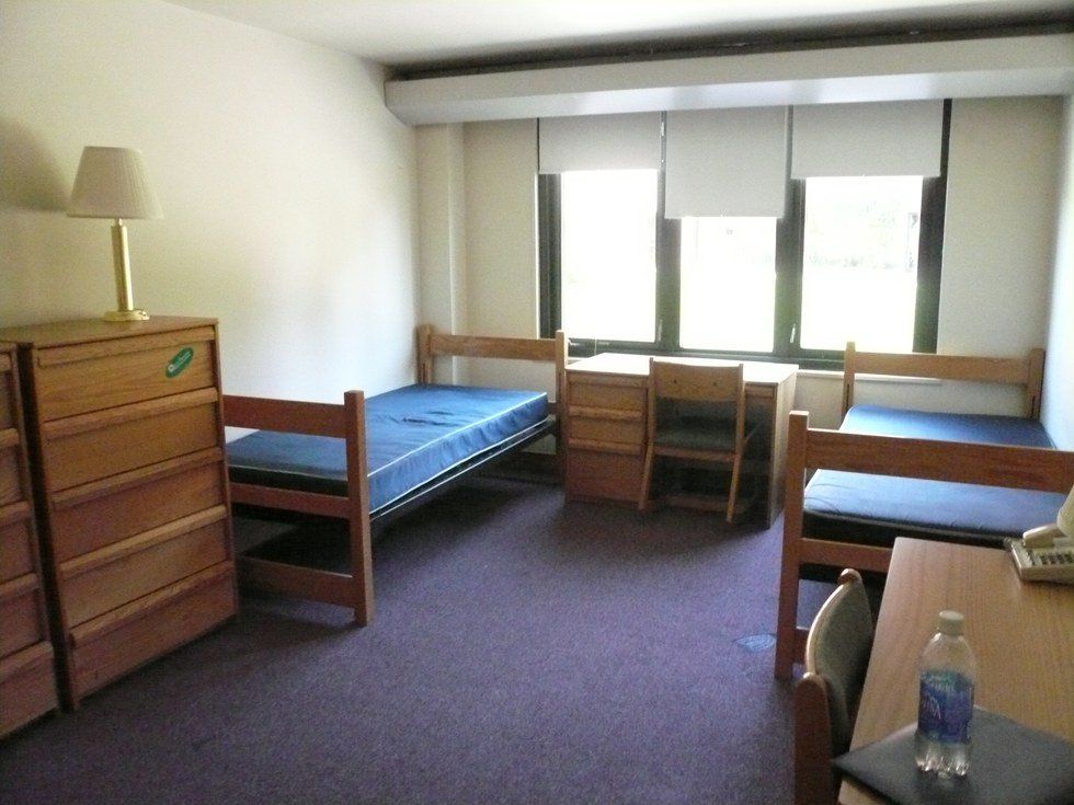 10 Things To Know About Moving Into Your Residence Hall