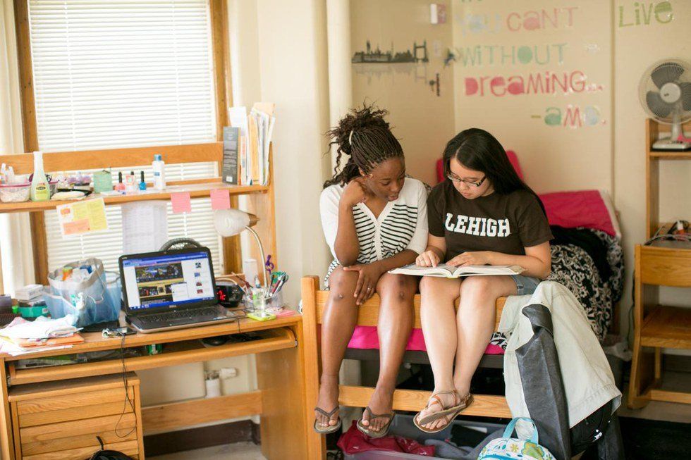 Pros & Cons On Rooming With An International Student