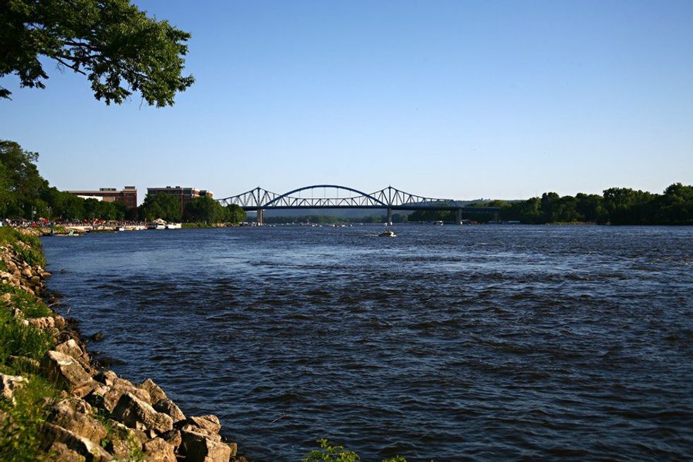 13 Signs You Grew Up In La Crosse, Wisconsin