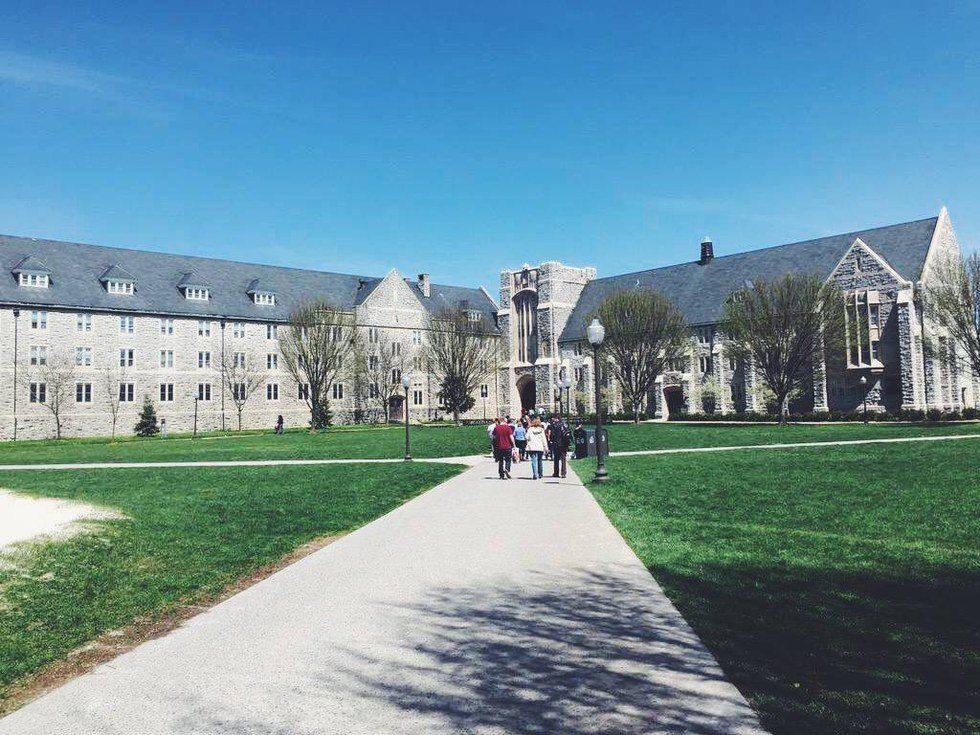 11 Thoughts All Virginia Tech Students Have While Walking Around Campus