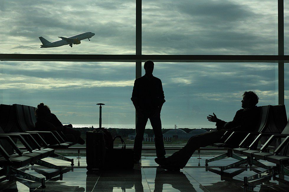 7 Stages You Go Through When Your Flight Gets Delayed