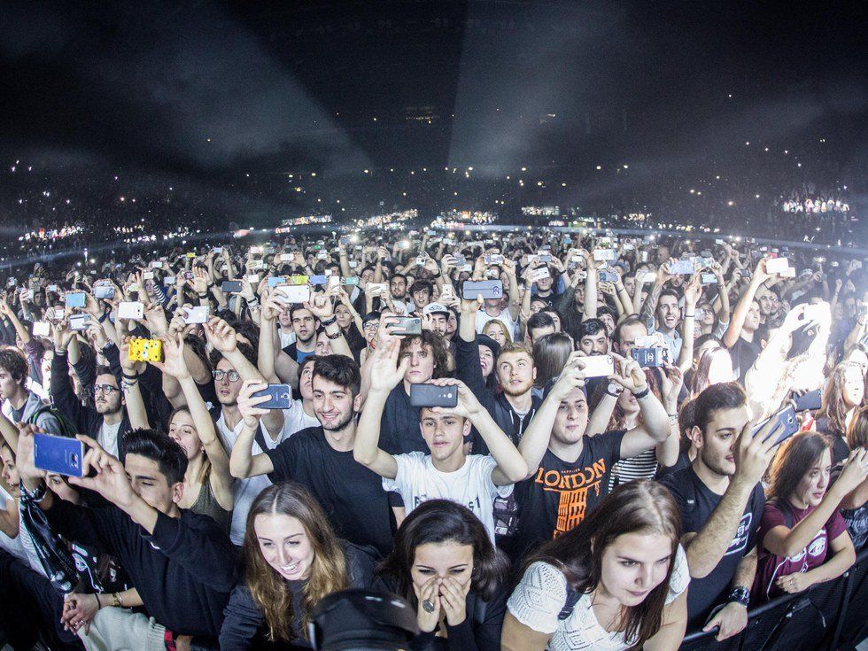 Enjoy The Concert, Put Your Phone Down